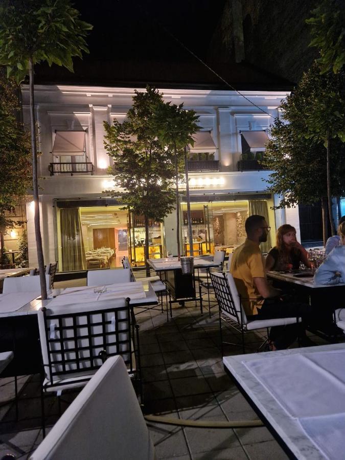 Cvetni Trg Hotel Beograd Bagian luar foto