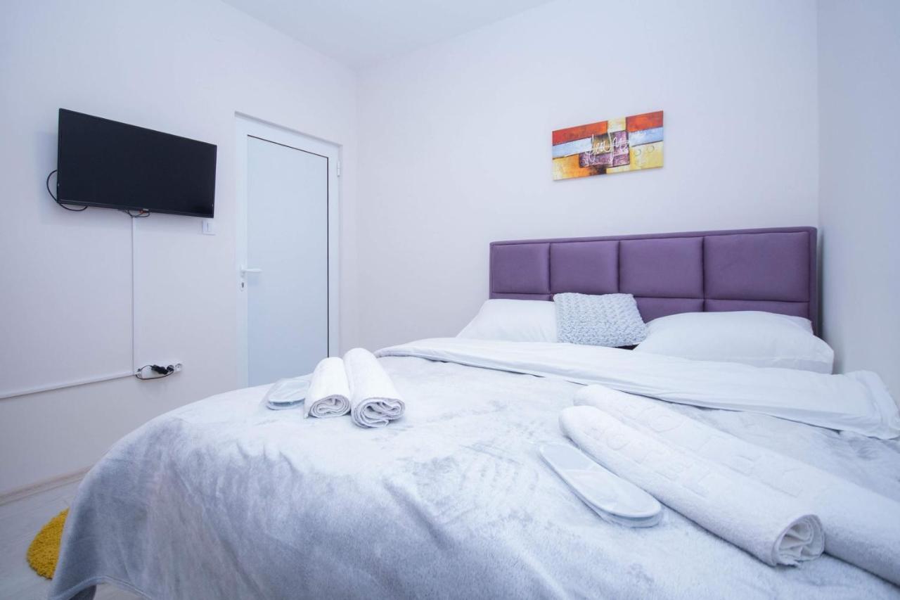 Cvetni Trg Hotel Beograd Bagian luar foto