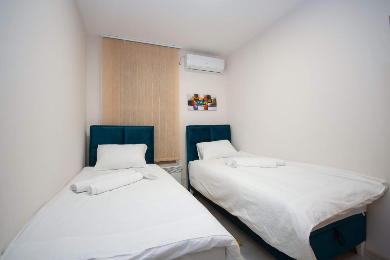 Cvetni Trg Hotel Beograd Bagian luar foto