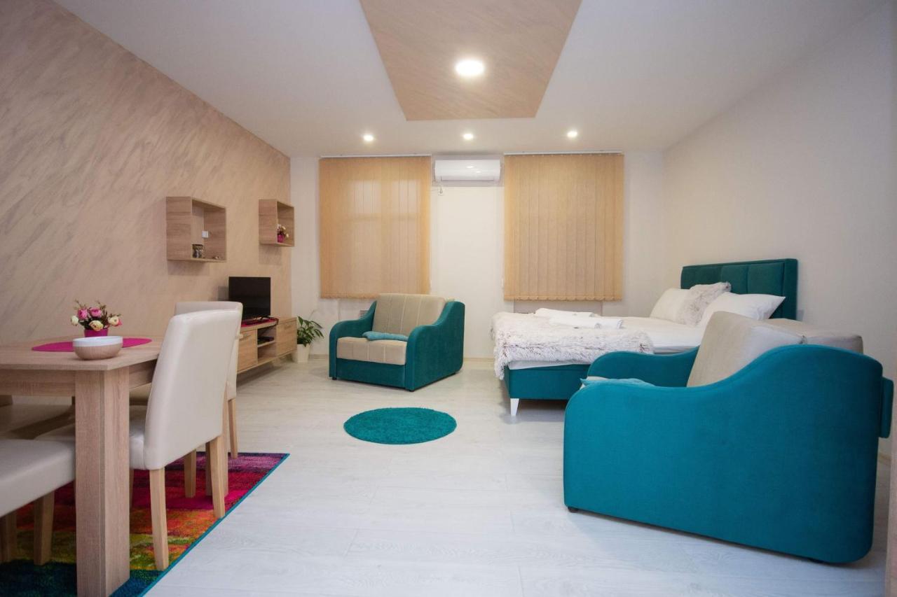 Cvetni Trg Hotel Beograd Bagian luar foto