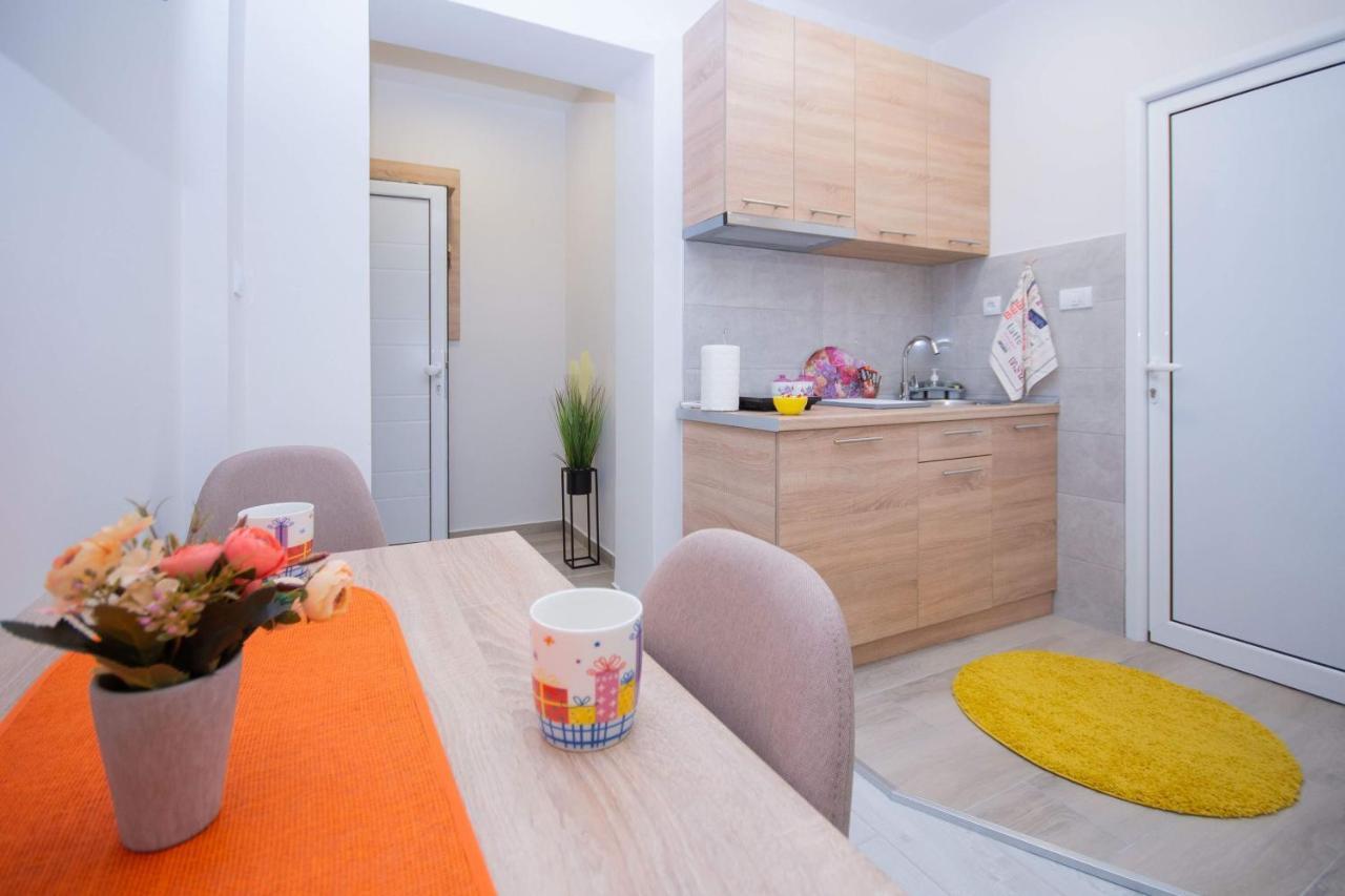 Cvetni Trg Hotel Beograd Bagian luar foto